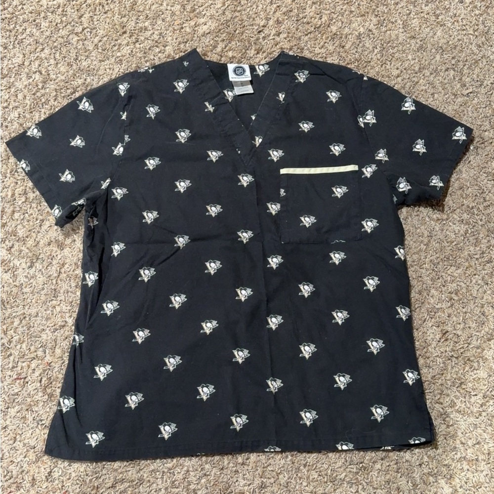Pittsburgh penguins NHL Women’s scrub top medium